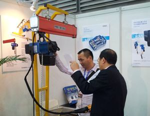 ��14�����ڇ�(gu��)�H�C(j��)е���칤�I(y��)չ�[��(hu��)